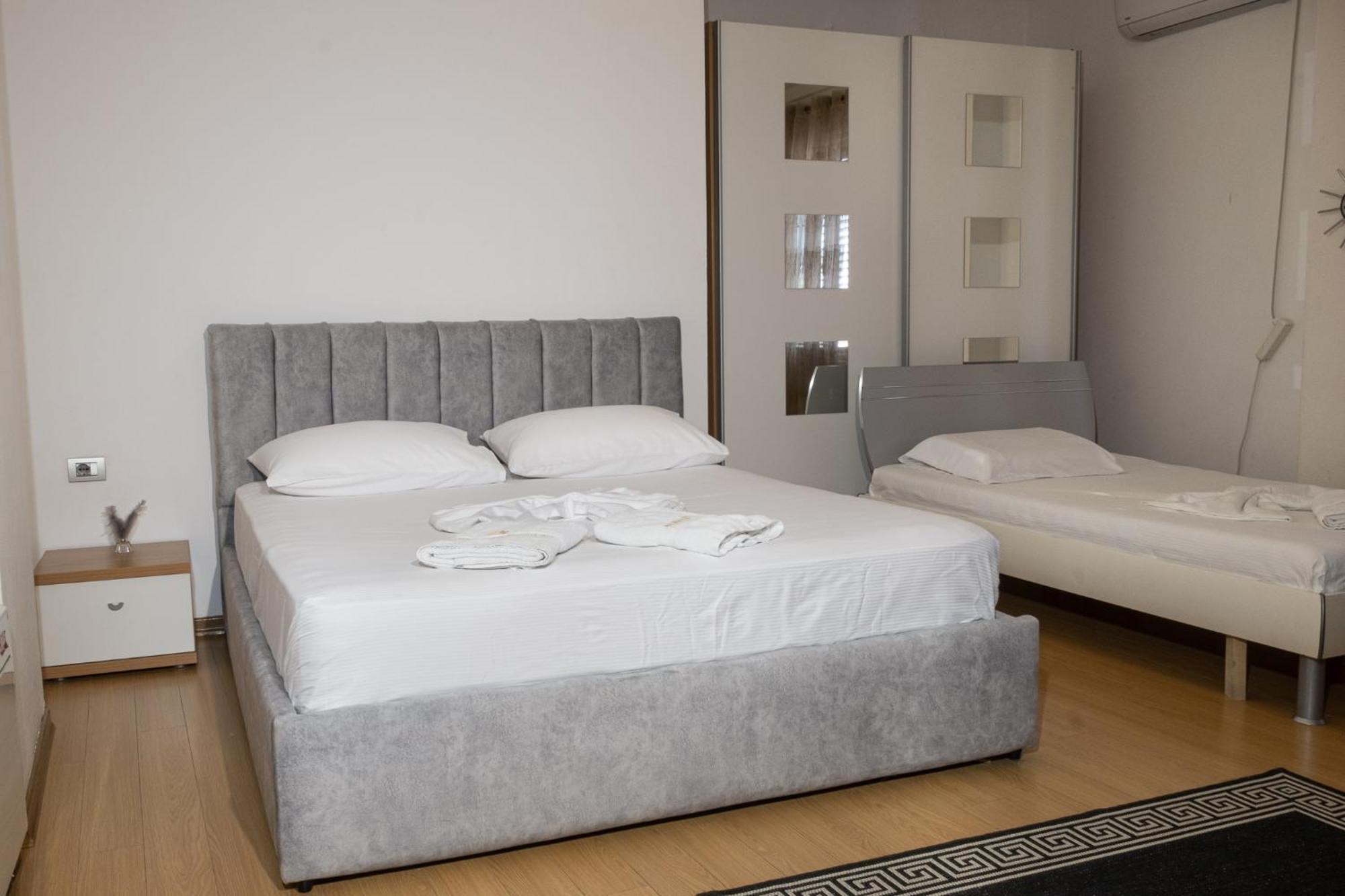 Albjona Guesthouse Tirana Exterior photo